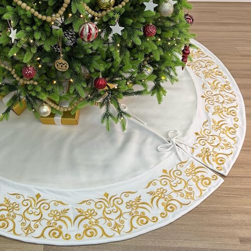 Burgundy Victorian Velvet Christmas Tree Skirt with Gold Damask Embroidery Q6345