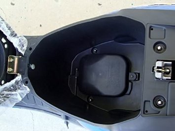 HHH 49cc/50cc Gas Street Legal Scooter Moped MP50-02 with Trunk, Red Z559371