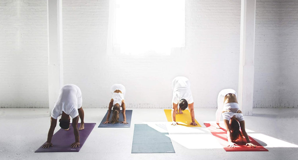 B Yoga Black Traveller Mat C4103