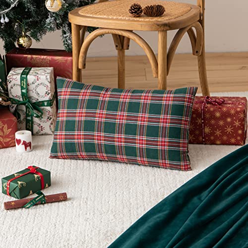 Pack of 2 Christmas Plaid Throw Pillow Covers Green 20x20 Inches U98072